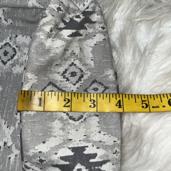 KAVU Crossbody Bag Gray Black Canvas Aztec Print Adjustable Strap - Picture 16 of 16